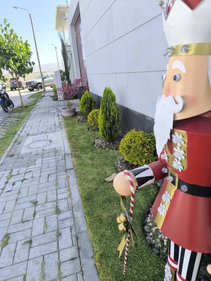 Jardín después de mantenimiento (referencia Fernandini)